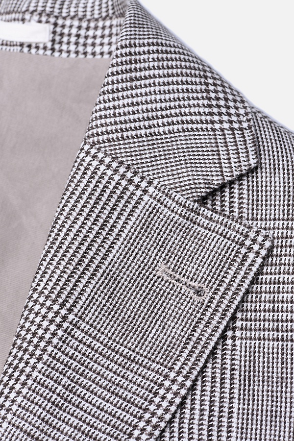 Льняной пиджак серого цвета в крупную клетку