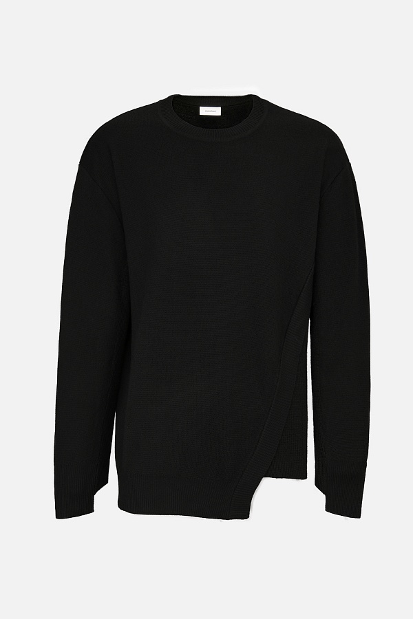 Черный джемпер с ассиметричной деталью