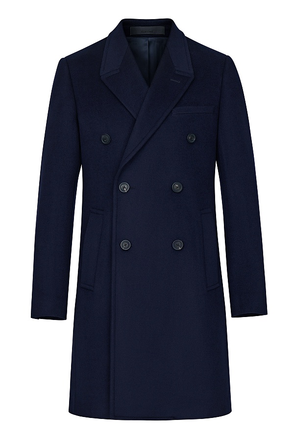 Двубортное темно-синее пальто