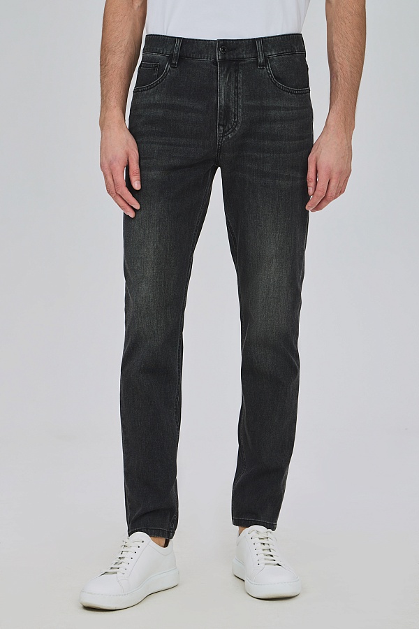 Черные джинсы